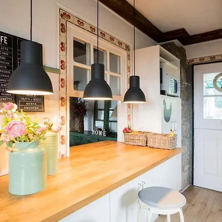Sleeps 4 *